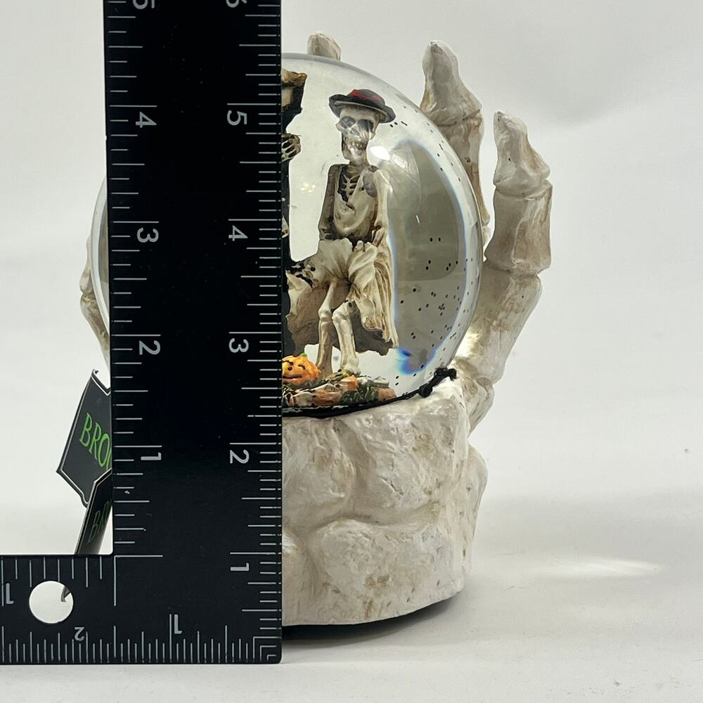 Broomstick Blvd Musical Waterglobe Skeleton Couple Gothic Hand Base Halloween - Picture 8 of 10